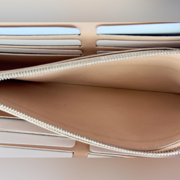 Rare Hot Pink Louis Vuitton Portefeuille Capucines Cuir Taurillon Long Wallet - Picture 9 of 12